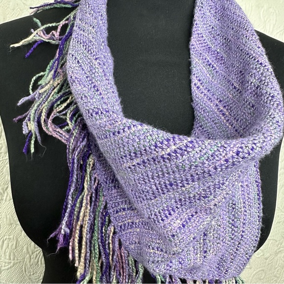 Triangular Woven Purple Scarf with Fringe - Picture 6 of 7